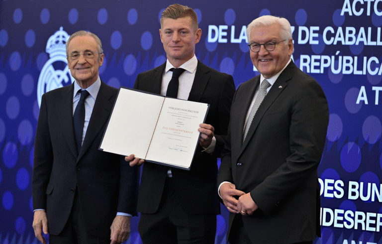 Toni Kroos Receives One of Germany’s Highest Honours at the Bernabéu