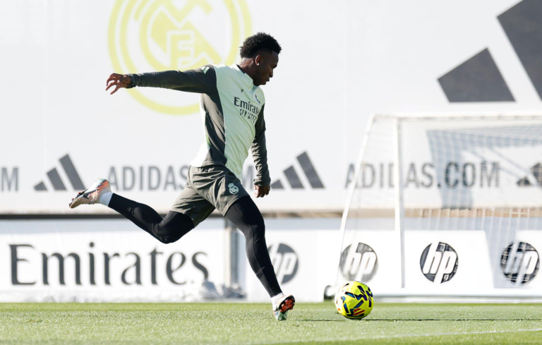 Real Madrid squad vs Alavés