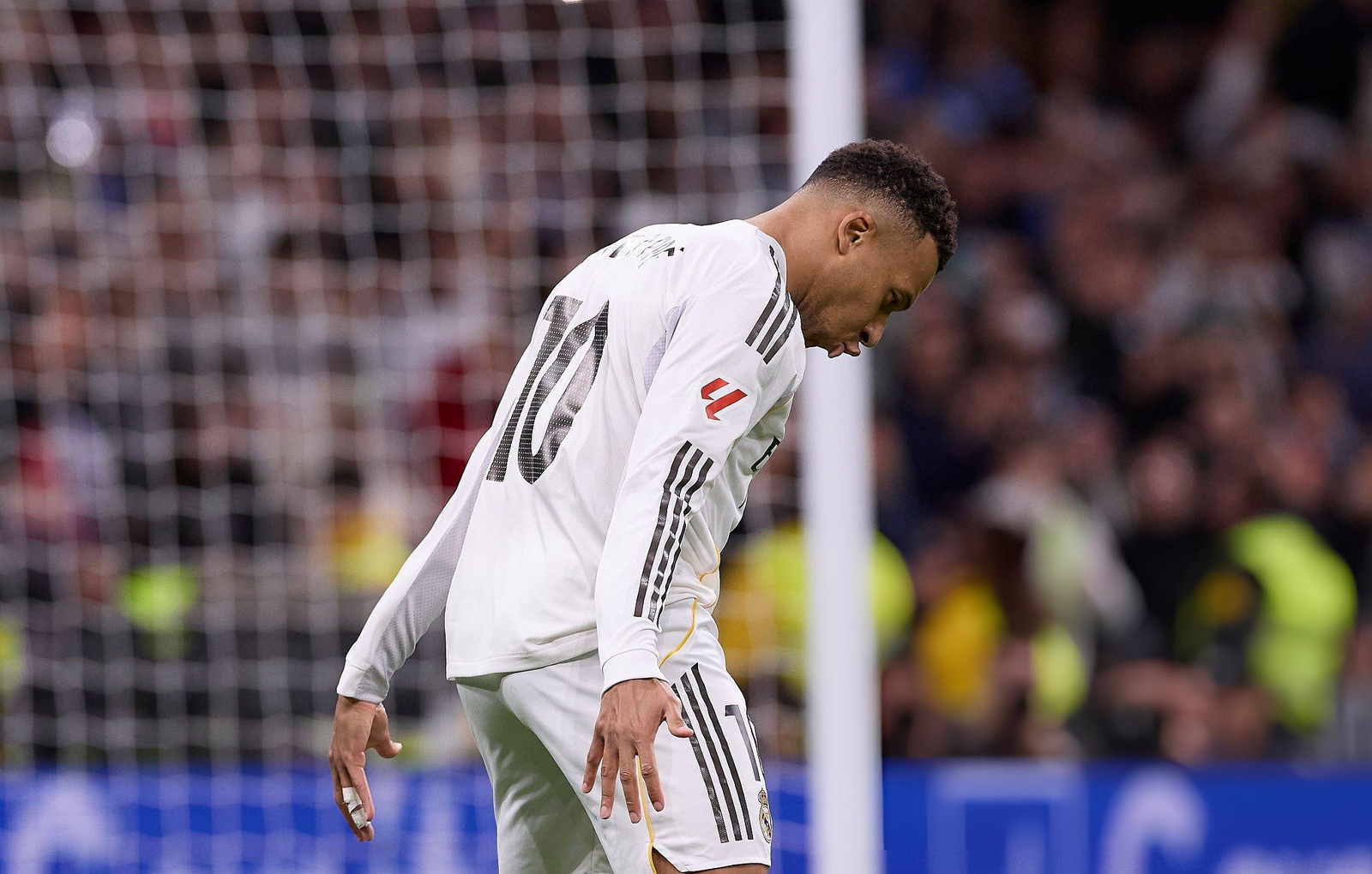 Mbappé Matches Cristiano Ronaldo’s Real Madrid Calendar-Year Record, Dedicates Celebration to CR7