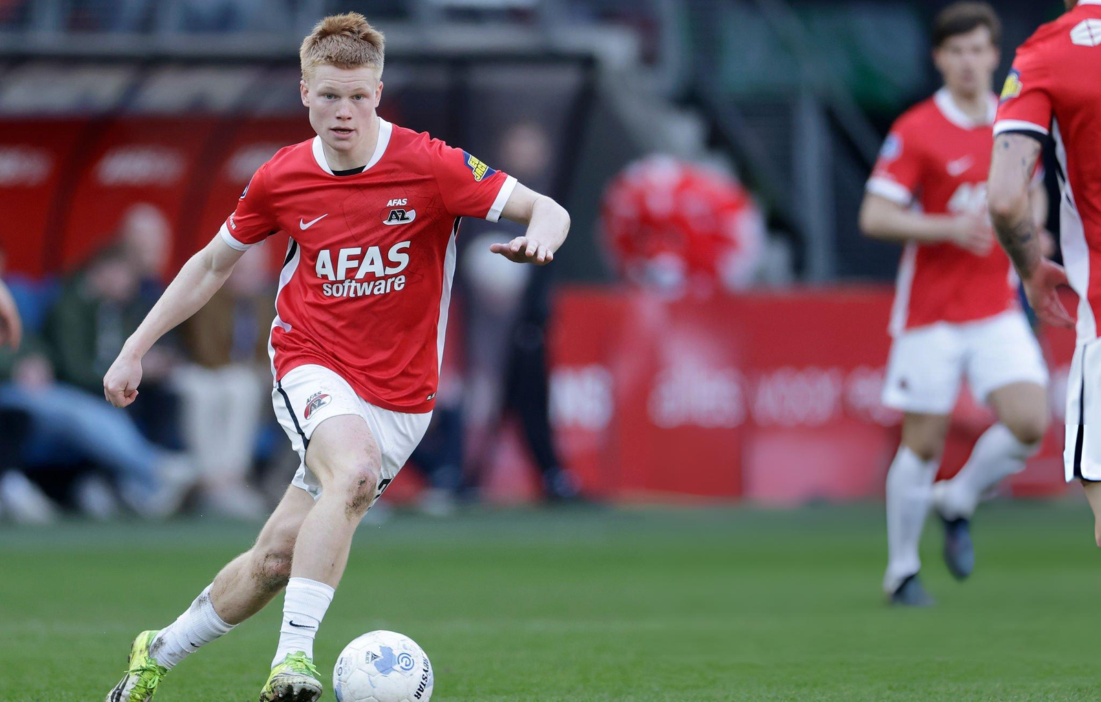 Star Midfielder Kees Smit Opens Door to Real Madrid Move 3 Star Midfielder Kees Smit Opens Door to Real Madrid Move