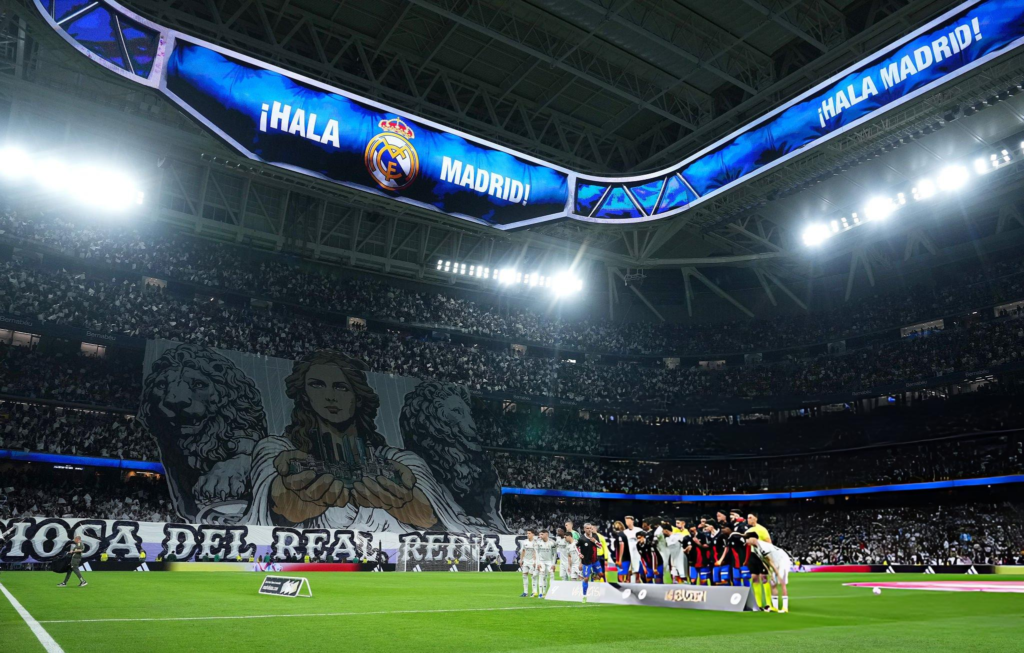 Bernabéu Honors Silvino Louro with Minute of Silence Before Madrid Derby
