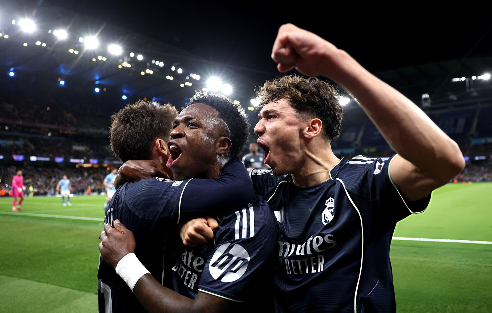 10-Man Real Madrid Stay in La Liga Title Hunt with Thrilling Derby Victory Over Atletico