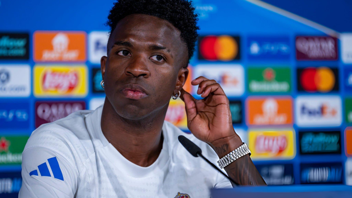 Vinícius Júnior Drops Major Hint on Future: “I’ll Renew at the Right Time”