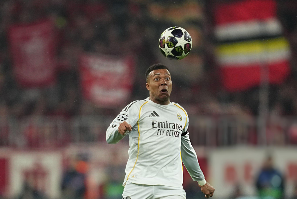 Controversial Red Card Costs Real Madrid in Munich Thriller 2 Real Madrid
