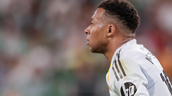 The “Mbappé Out” Petition: Millions of Fans Vent Frustration as El Clásico Looms