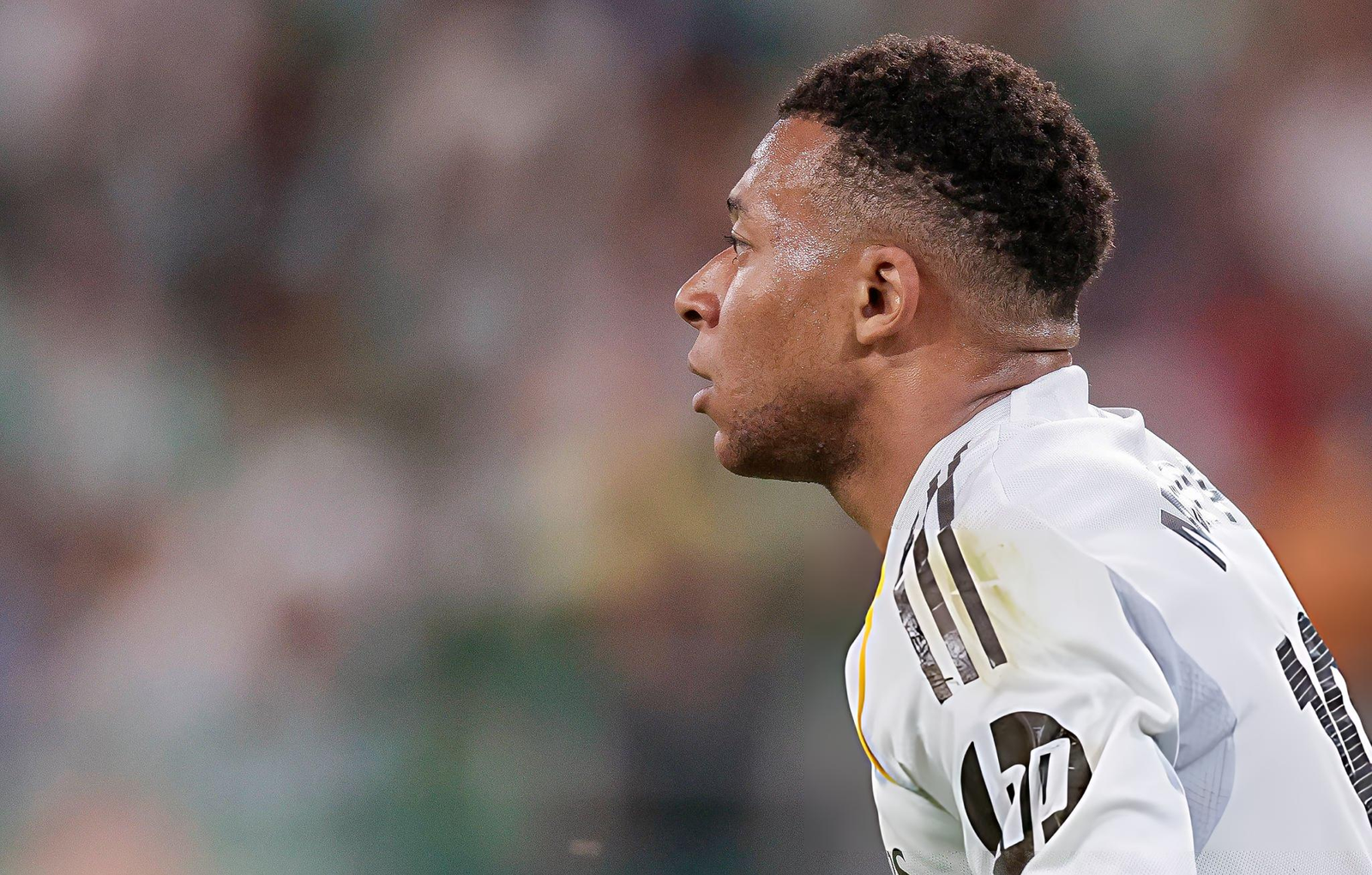The "Mbappé Out" Petition: Millions of Fans Vent Frustration as El Clásico Looms 4 The “Mbappé Out” Petition: Millions of Fans Vent Frustration as El Clásico Looms