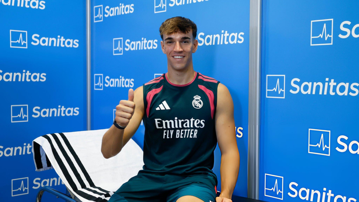 Carlos Espí Joins Real Madrid First-Team Training