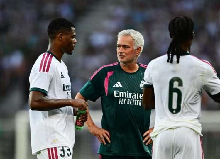 Baena Calls Mourinho a 'Bad Loser' After Derby Fallout