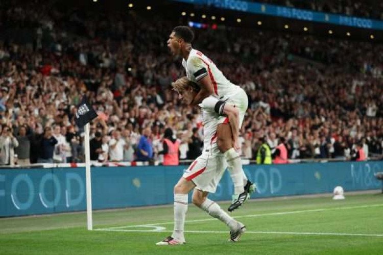 Bellingham Shines for England Despite 3-2 Loss to Spain 1 Bellingham Shines for England Despite 3-2 Loss to Spain
