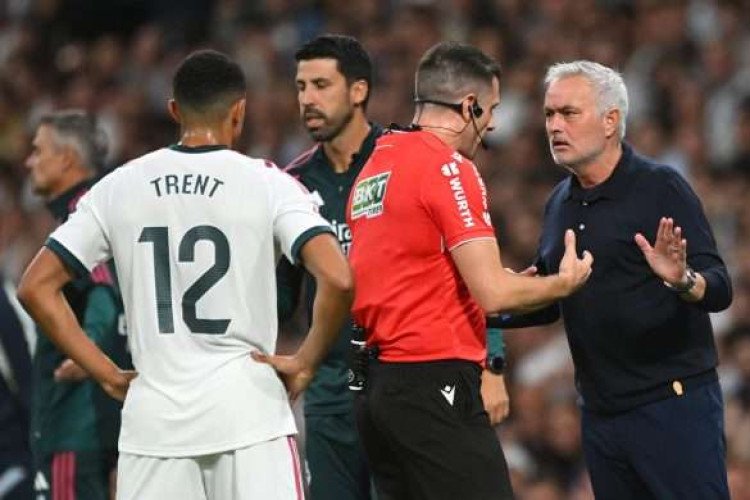 Mourinho skips presser to stay out of trouble vs Sevilla & Barça